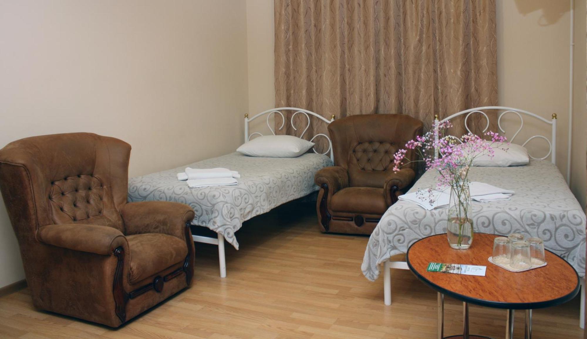Centralny Hotel Krivoy Rog Ngoại thất bức ảnh