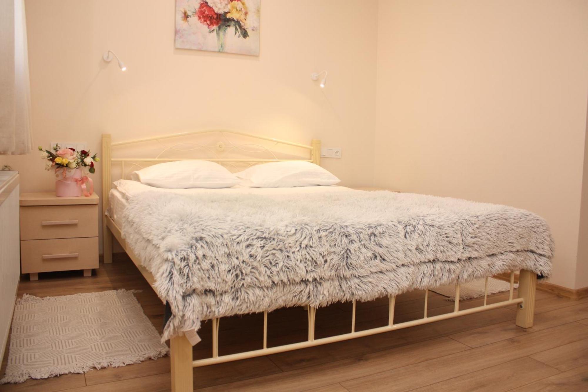 Centralny Hotel Krivoy Rog Ngoại thất bức ảnh