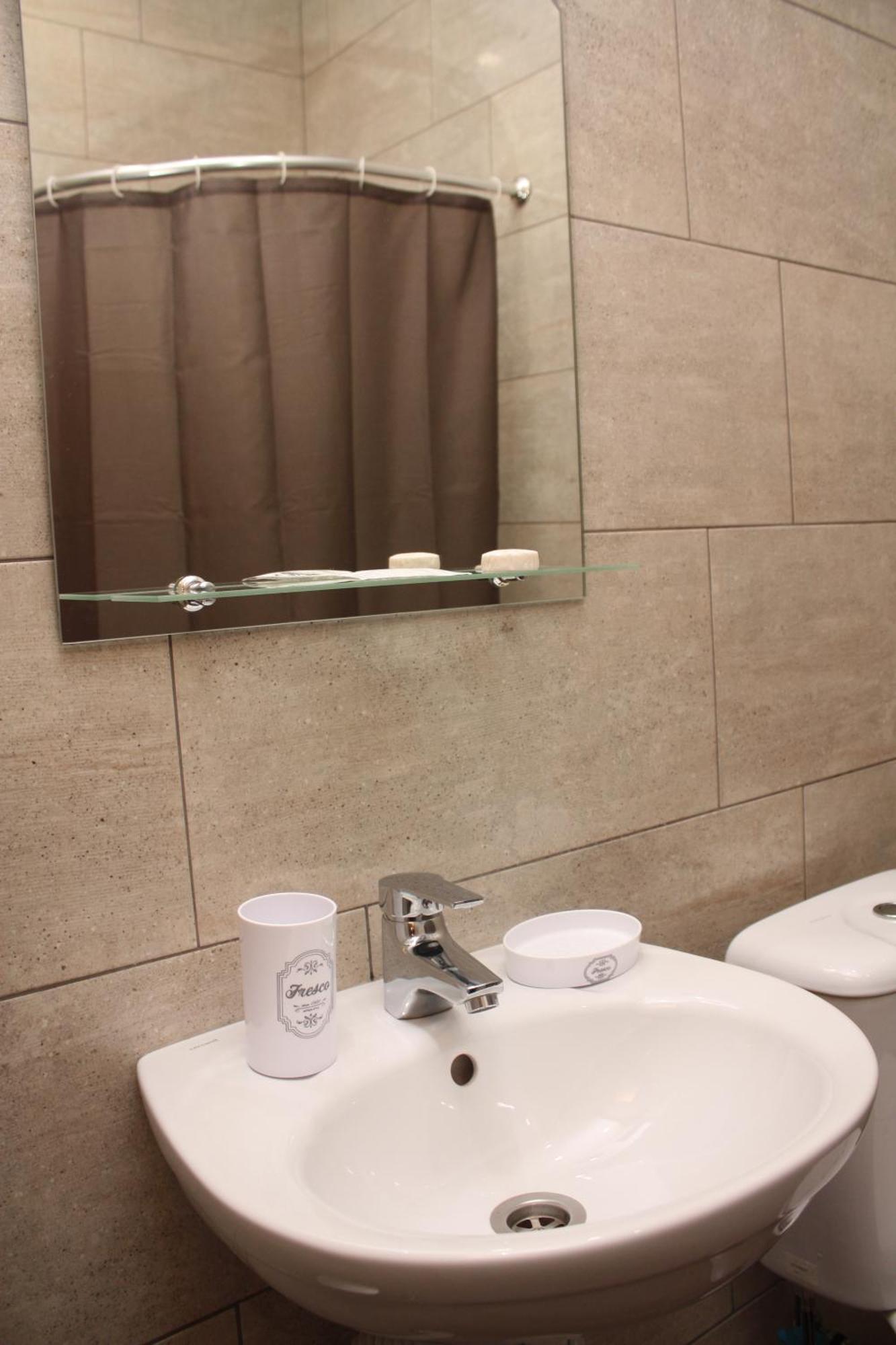 Centralny Hotel Krivoy Rog Ngoại thất bức ảnh