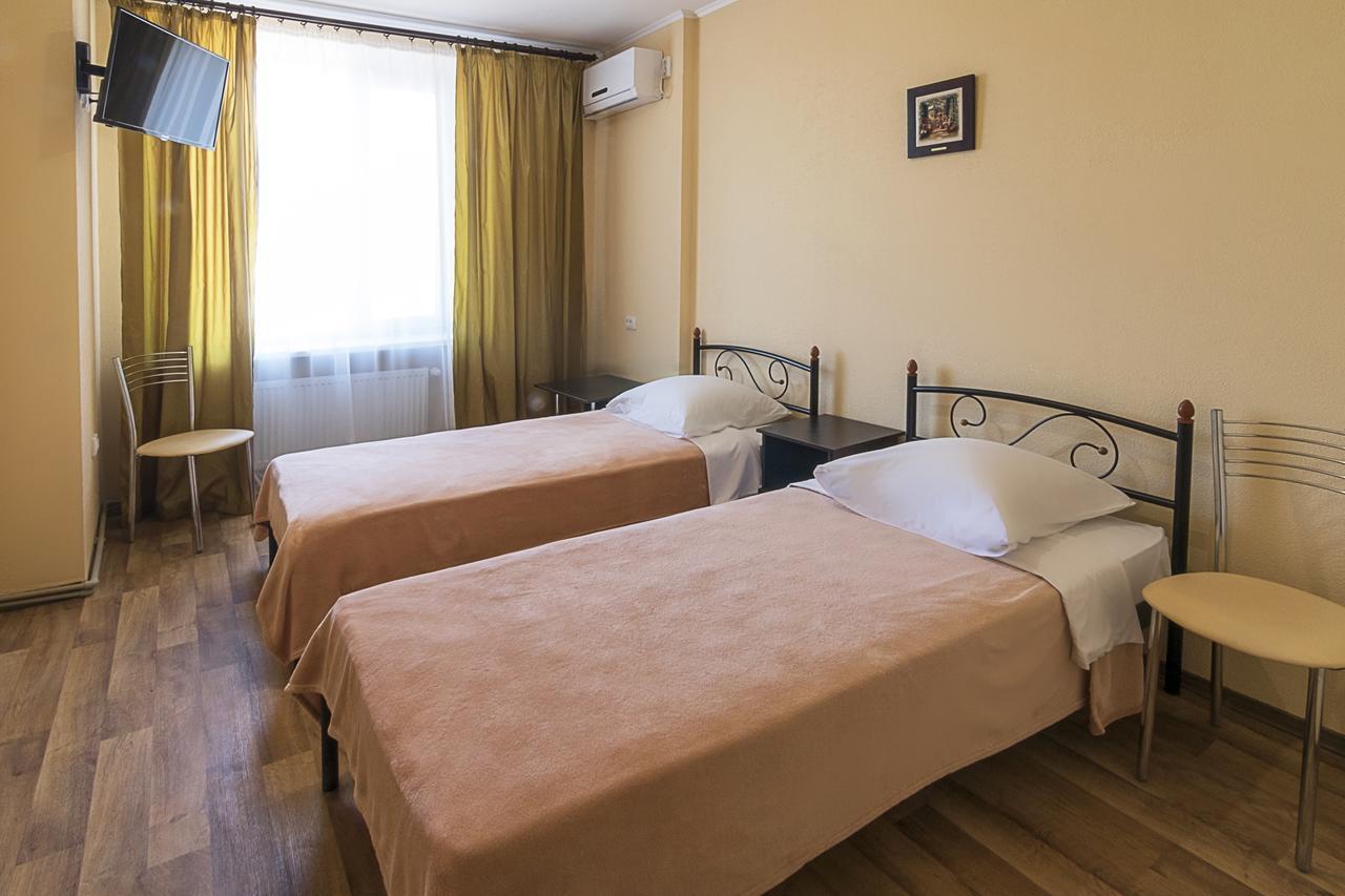 Centralny Hotel Krivoy Rog Phòng bức ảnh